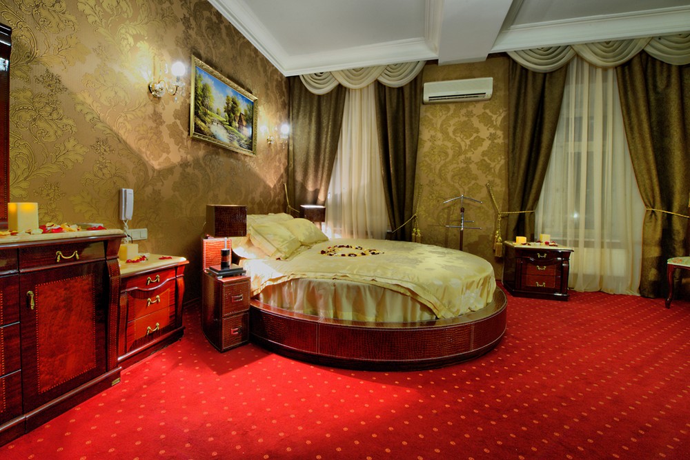 Красивые отели питера. Алекс-отель Санкт-Петербург. Апраксин переулок Алекс отель. Номер в гостинице. Гостиничный номер.